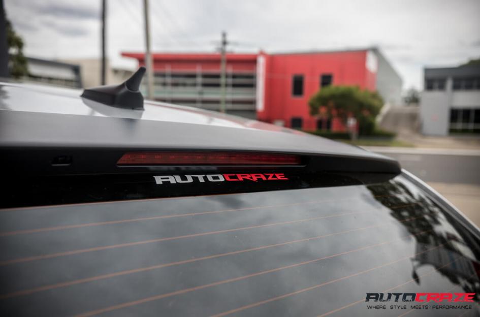 HOLDEN-COMMODORE-VERONA-GLOSS-BLACK
